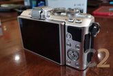 (USED)奧林巴斯/OLYMPUS E-PL7 連(14-42mm)無反相機 翻轉屏幕 可換鏡頭 旅行 Camera 90% NEW(黑/白) - C2 Computer