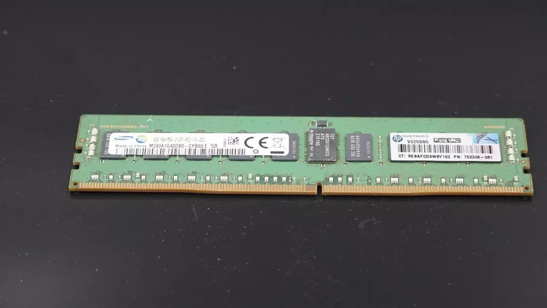 Samsung M393A1G40DB0-CPB 8GB PC4-17000 DDR4 -2133MT/s 1RX4 ECC Memory | USED Main image