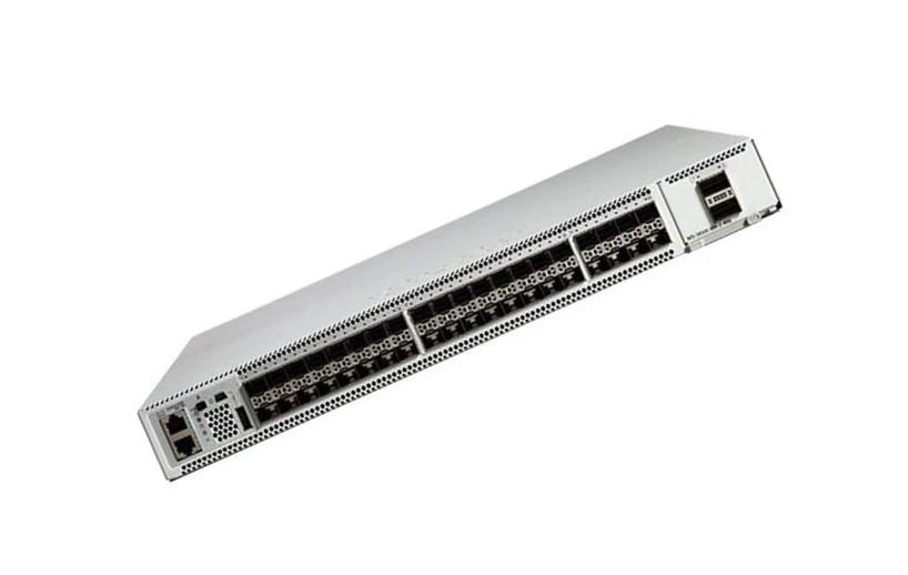 Cisco C9500-40X-E Catalyst C9500-40X 三層交換機 <tc>交換機</tc> 可管理 | 二手