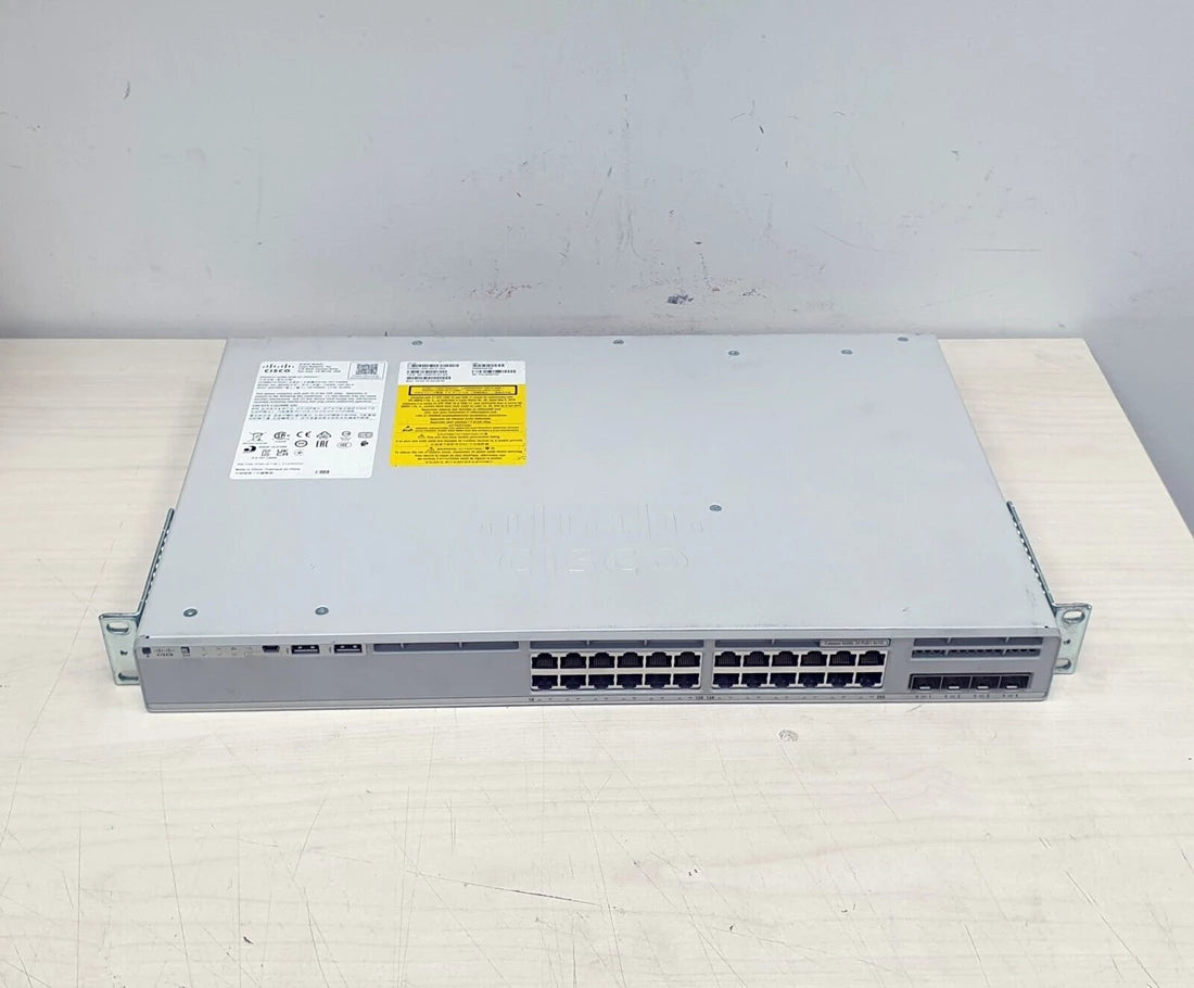 Cisco C9200L-24P-4G-E Catalyst 9200L L3 Switch 24 PoE+ Ethernet Ports Ref | USED Main image