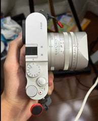 Ermäßigte (gebrauchte) Leica Q Vielseitige tragbare Digitalkamera -Kit - 90% Zustand für die Reise
