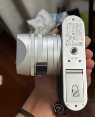 Ermäßigte (gebrauchte) Leica Q Vielseitige tragbare Digitalkamera -Kit - 90% Zustand für die Reise