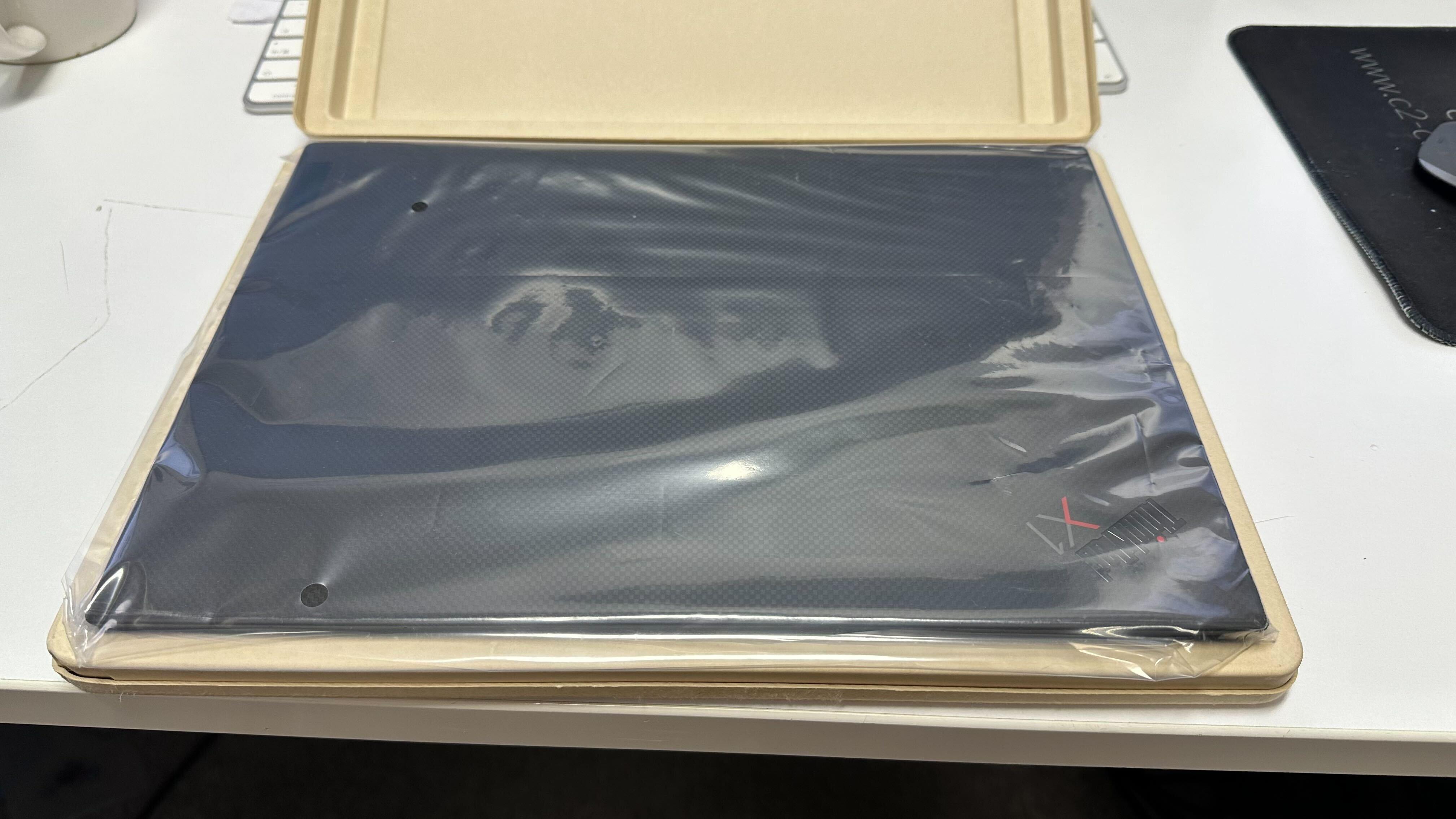 (신규) Lenovo ThinkPad X1 Carbon Gen 10 I7-1260p \ 16G \ 512-SSD \ 2.2K IPS 저 블루 라이트 400 니트 (클리어런스) 서브 이미지