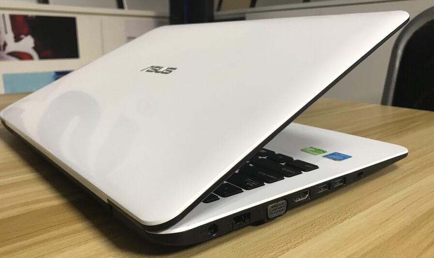 (USED) ASUS F555L i5-5200U 4G NA 500G GT 920M 2G 15.6" 1366x768 Entry Gaming Laptop 90% - C2 Computer