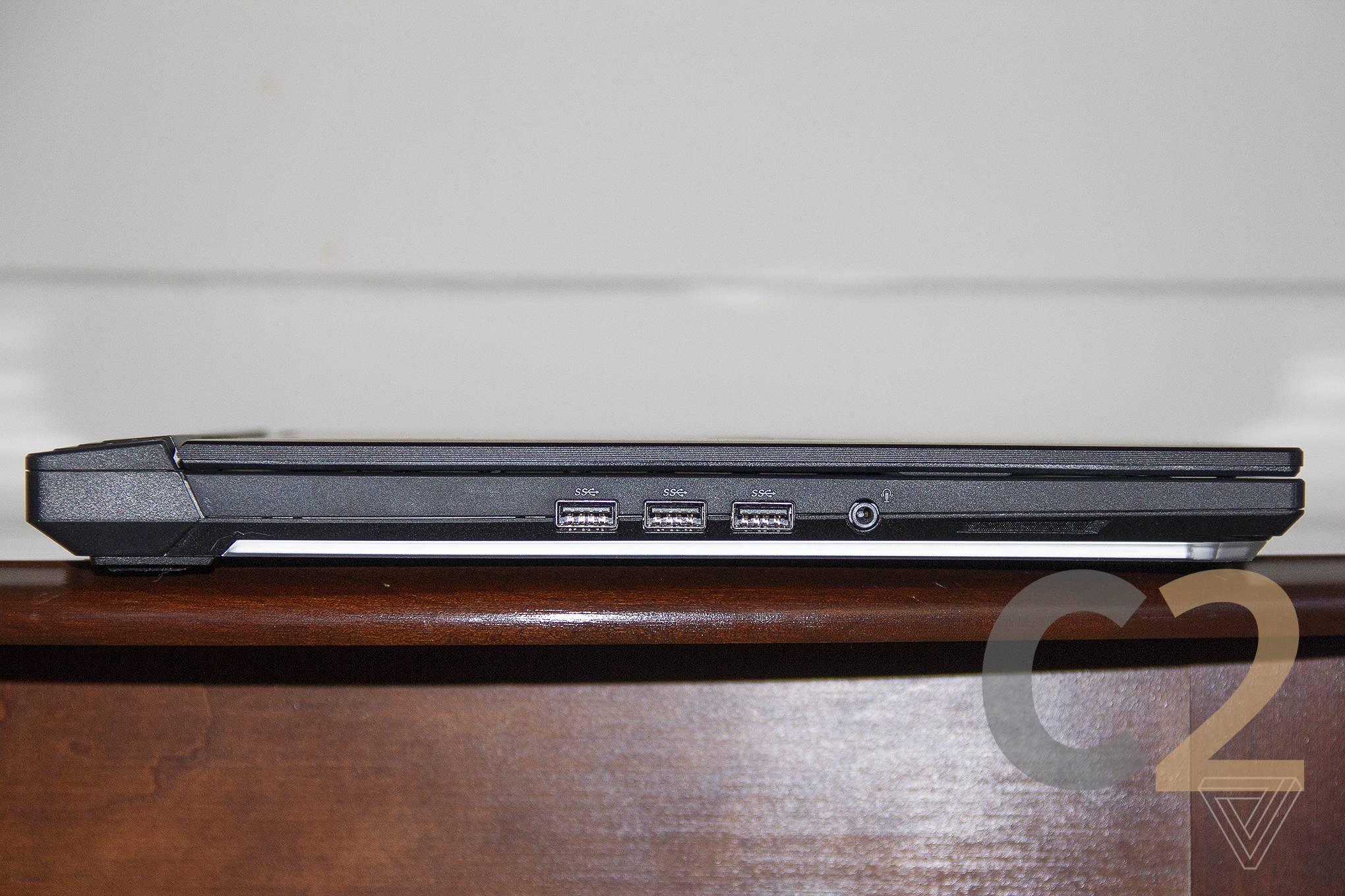 ASUS ROG Strix Scar 15 G532LWS i7-10875H 16G 1TBSSD RTX 2070Super 15,6 pouces 300 Hz 1920x1080 Ordinateur portable de jeu 90% NOUVEAU Image secondaire