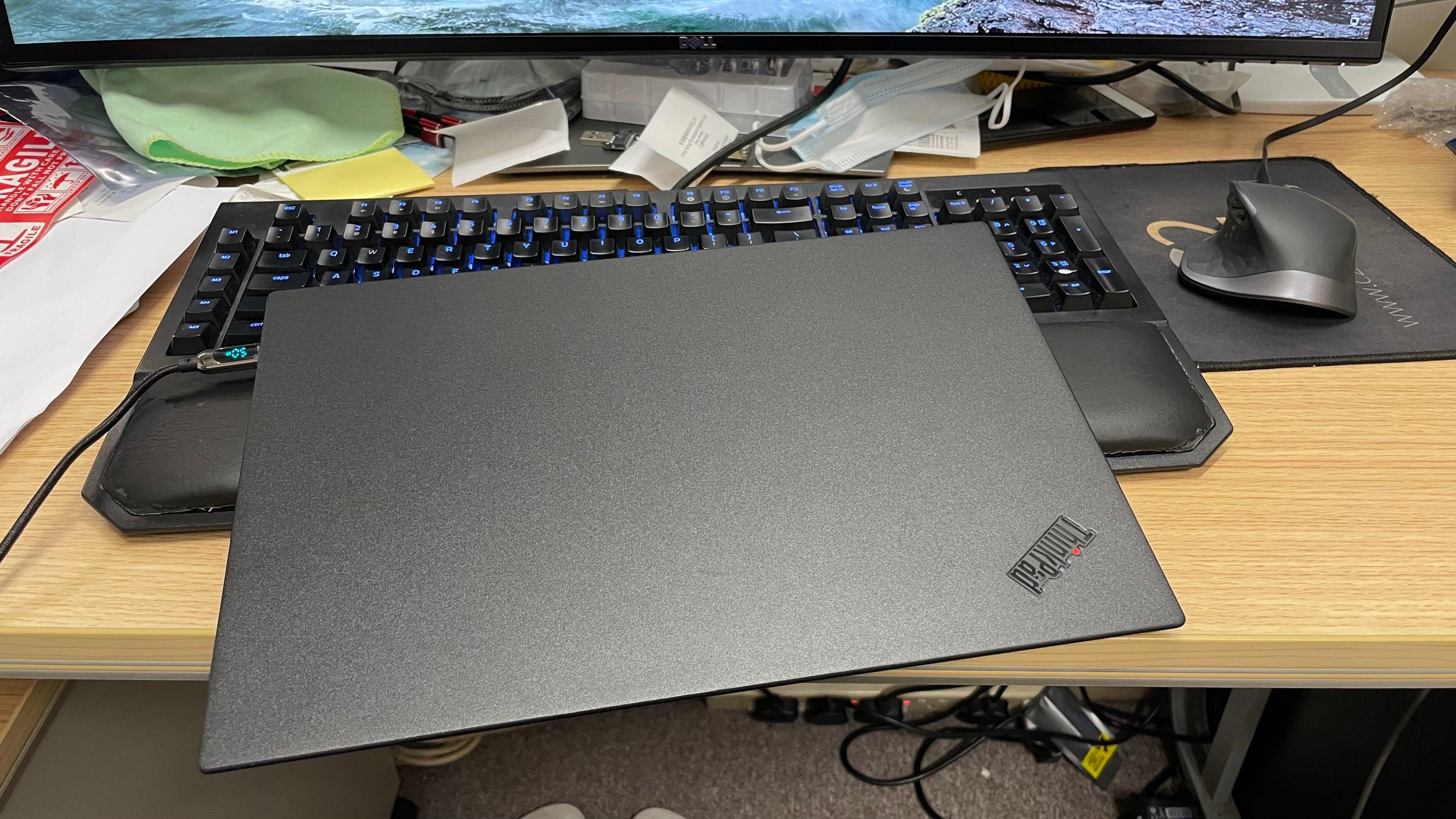 (CLEARANCE) LENOVO X1 Carbon Gen6 i7-8650U 16G 512G-SSD 1080P IPS FPR 90% NEW Secondary image