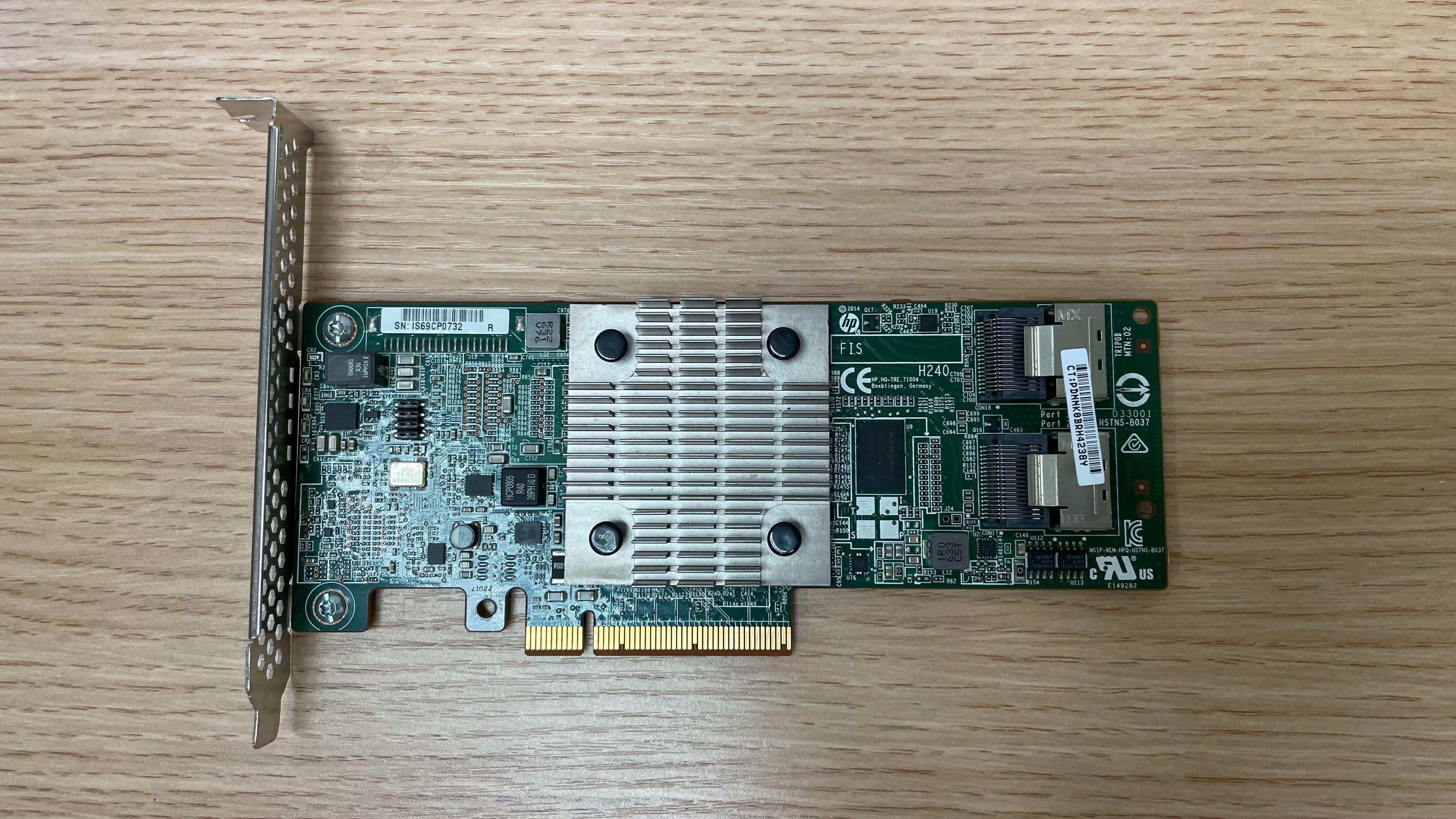 (特價少量) HPE H241 HBA SAS 12Gbps Adapter Card 726907-B21 726909-001 779134-001 90% NEW - C2 Computer Image principale