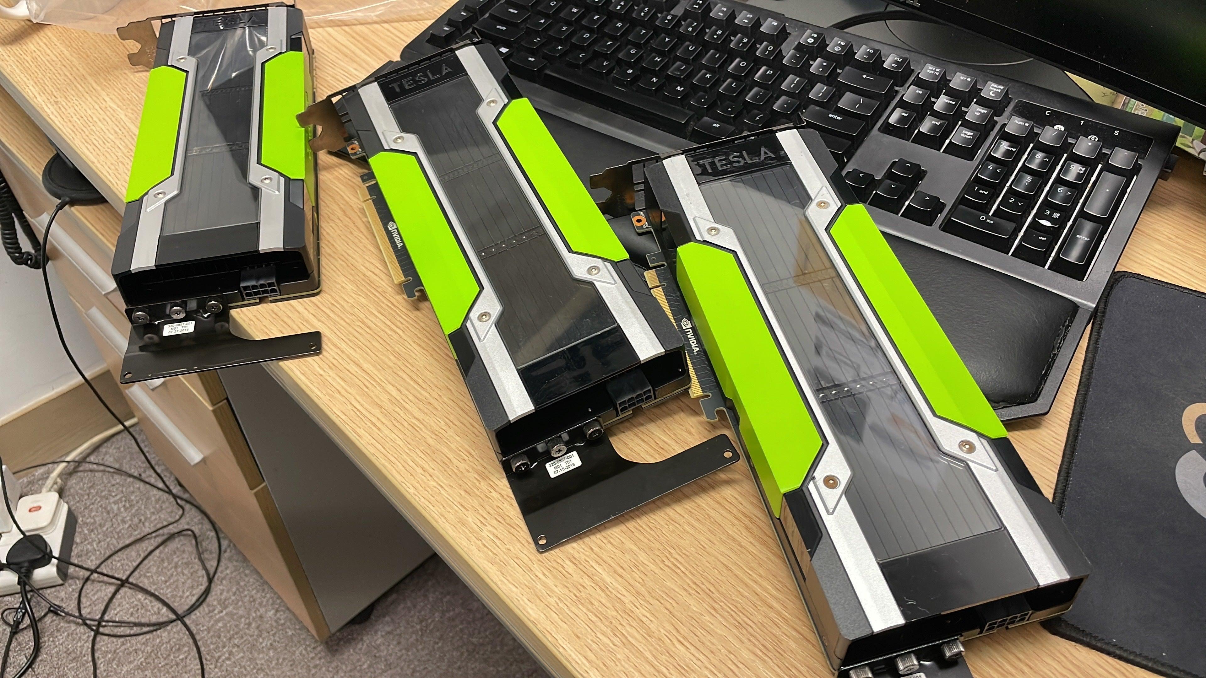 (特價幾張) Nvidia Tesla M40 24G 90% NEW - C2 Computer 主图