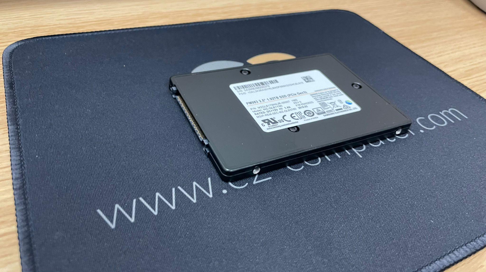 (特價) SAMSUNG PM983 NVMe 1.92TB 2.5inch U.2 SSD (PCIe GEN3) MZQLB1T9HAJR-00007 100% NEW Hình ảnh phụ