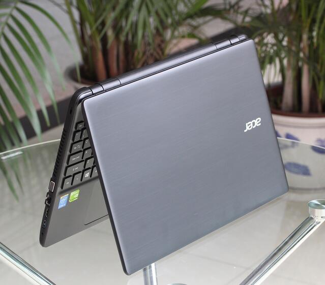 (UTILISÉ) ACER Aspire E5-572G i7-4712MQ 4G NA 500G GT 940M 2G 15.6 pouces 1366x768 ordinateur portable de jeu d'entrée 90% Image secondaire