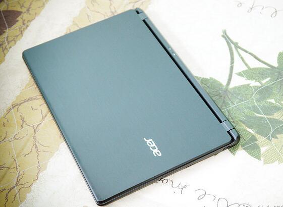 (UTILISÉ) ACER V5-572G i5-3337U 4G NA 500G GT 750M 4G 15.6 pouces 1366x768 ordinateur portable de jeu d'entrée 90% Image secondaire