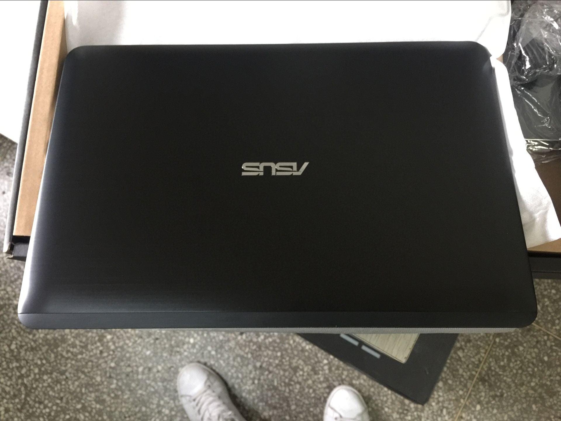 (USED) ASUS X84L i3-2330M 4G NA 500G HD 6470M 1G 14inch 1366x768 Entry Gaming Laptop 90% - C2 Computer 主圖