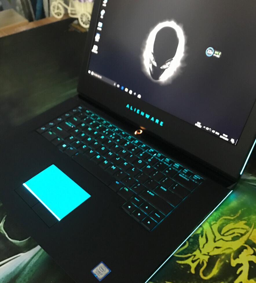 （二手）Dell Alienware 15 R1 I7-4710 4G NA 500G R9 M390X 4G 15.6inch 1920x1080遊戲筆記本電腦90％ 次要影像