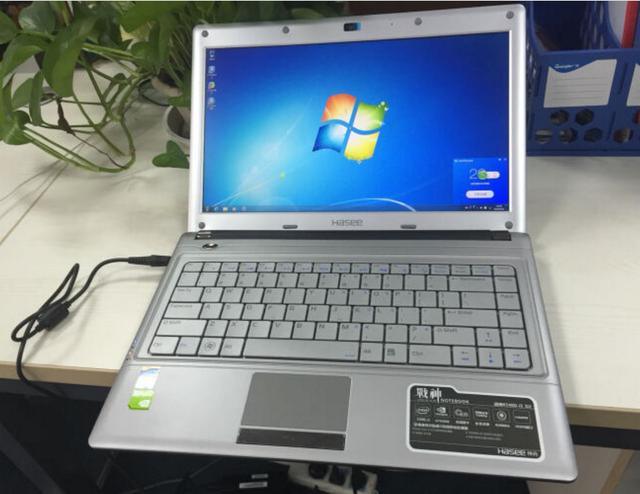 (USED) HASEE GOD OF WAR(神舟-戰神) K540D i5-4210M 4G NA 500G GT 940 2G 14inch 1920×1080 Entry Gaming Laptop 90% Secondary image