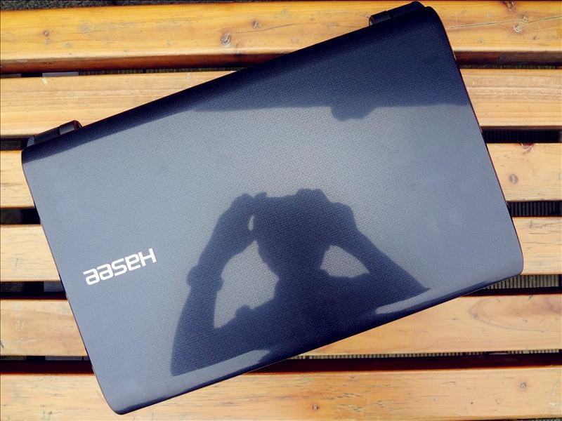 (USED) HASEE GOD OF WAR(神舟) K580S i5-3210QM 4G NA 500G GT 650M 2G 15.6inch 1366x768 Entry Gaming Laptop 90% - C2 Computer Main image