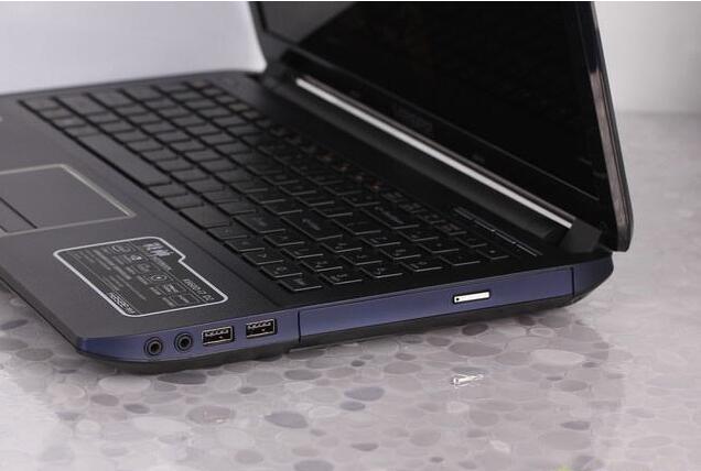 (USED) HASEE GOD OF WAR(神舟-戰神) K660D i5-4210M 4G NA 500G GTX 960M 2G 15.6inch 1920×1080 Gaming Laptop 90% - C2 Computer