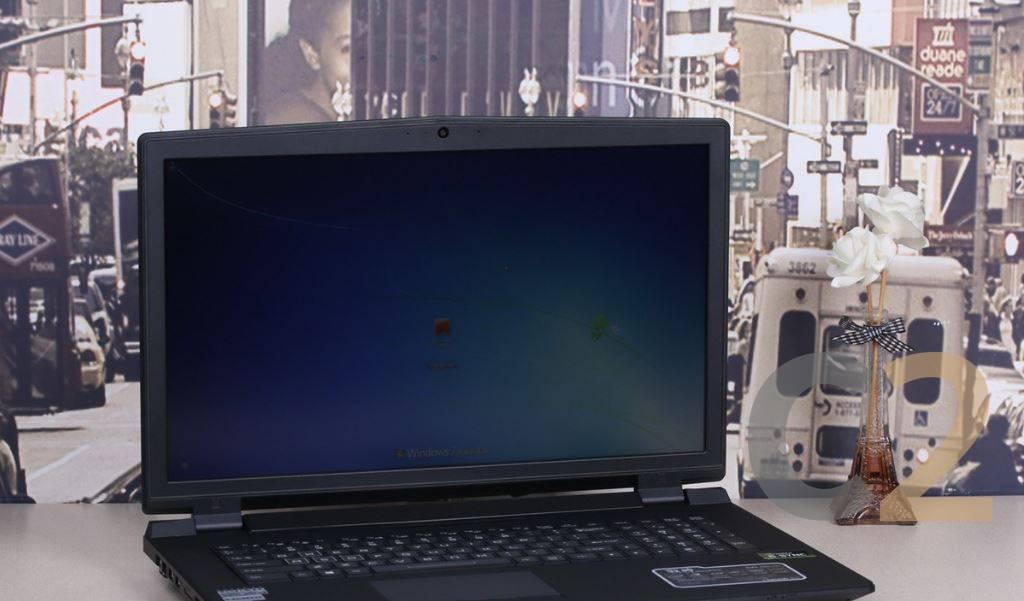 (USED) HASEE GX8 CR6S1 i5-9600K 4G 128-SSD NA GTX 1070 8GB 17.3inch 1920x1080 Gaming Laptop 95% - C2 Computer 主圖