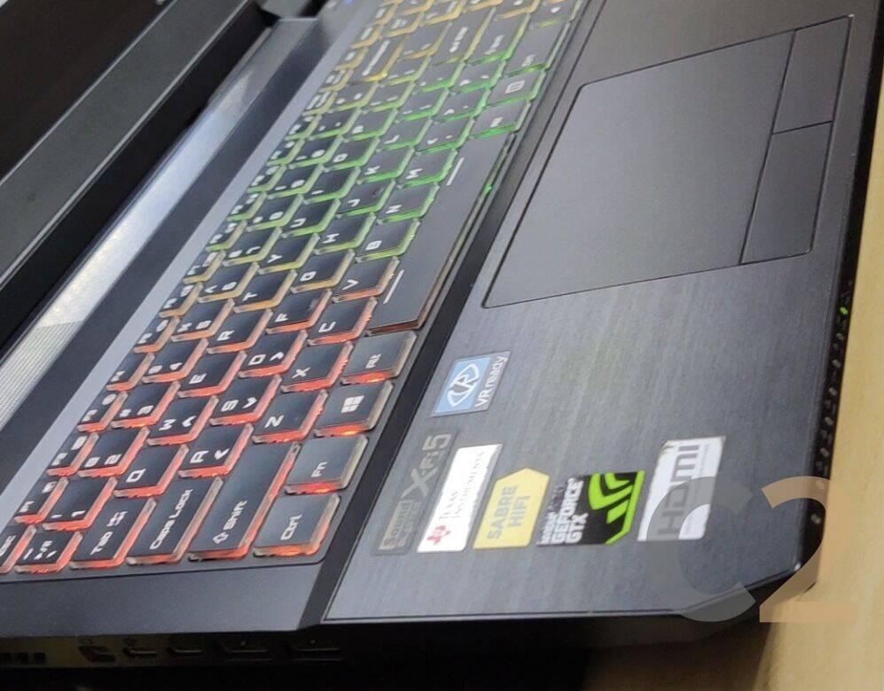 (中古) HASEE Z8 I7-6700HQ 4G NA 500G GTX 1070 8G 15.5 インチ 1920x1080 ゲーミング ノートパソコン 95% 二次画像