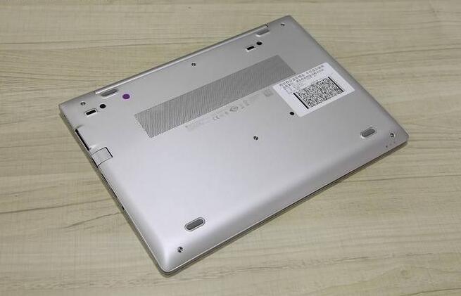 (USED) HP EliteBook 745 G5 Ryzen 7 2700U 4G 128G-SSD NA Vega 8 14inch 1920x1080 IPS Business Laptop 90% - C2 Computer
