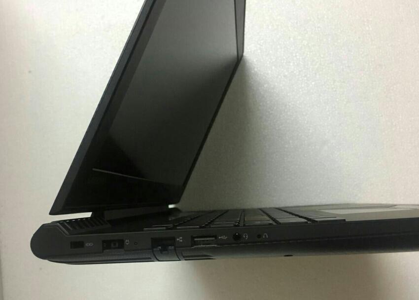(USED) LENOVO Legion Y520 i7-7700HQ 4G NA 500G RX560 4G 15.6inch 1920x1080 Gaming Laptop 95% - C2 Computer