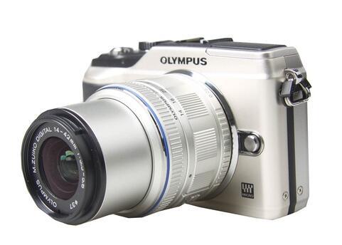 Olympus E -PL2無反光鏡相機套件（14-42mm） -  90％新 - 旅行準備（紅色/白色/黑色） 次要影像